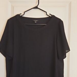 Banana Republic Black Short Sleeve Scoop Neck Blouse